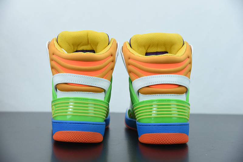 g*u*i sneaker