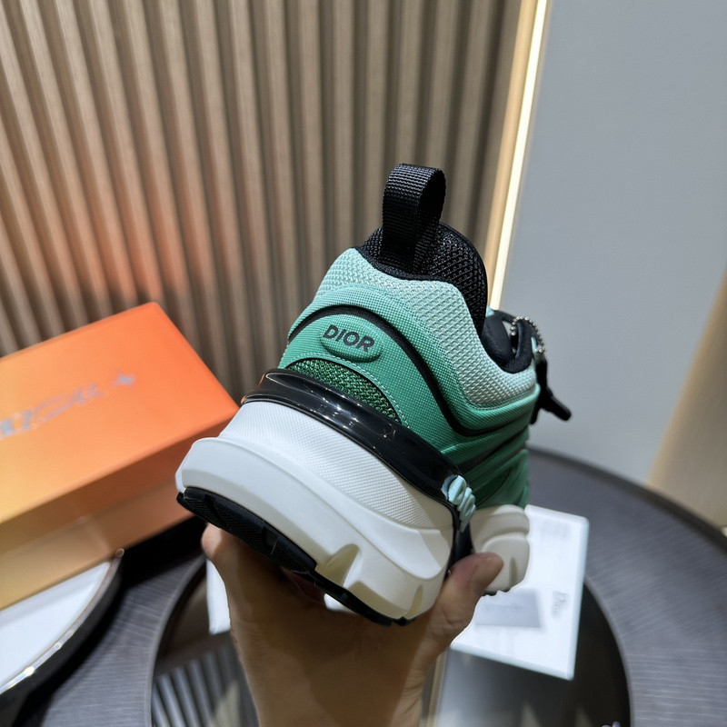 DIO* SNEAKER