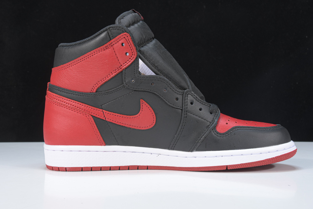 Jordan 1 Retro Bred "Banned" (2016)