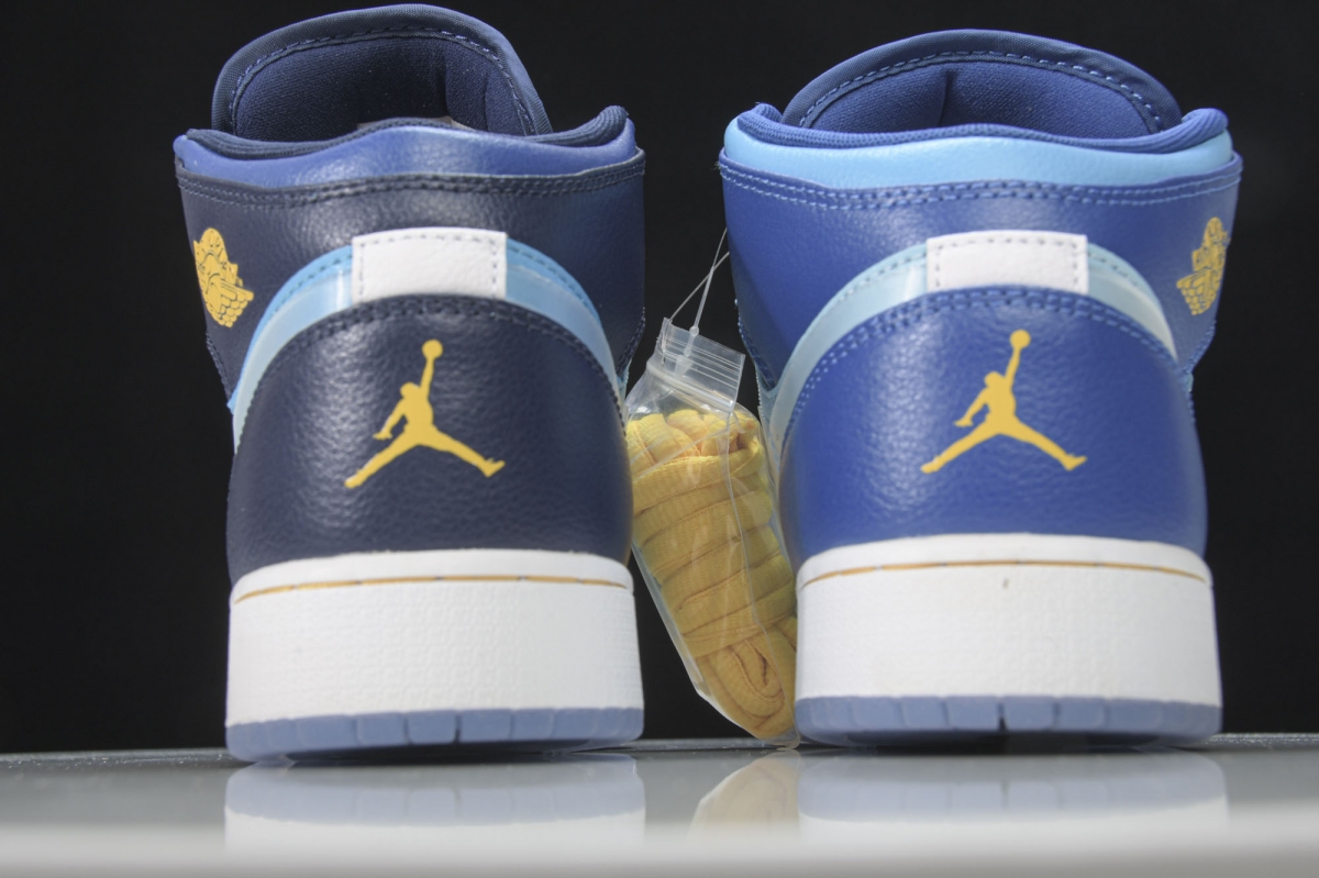 Jordan 1 Mid Fly