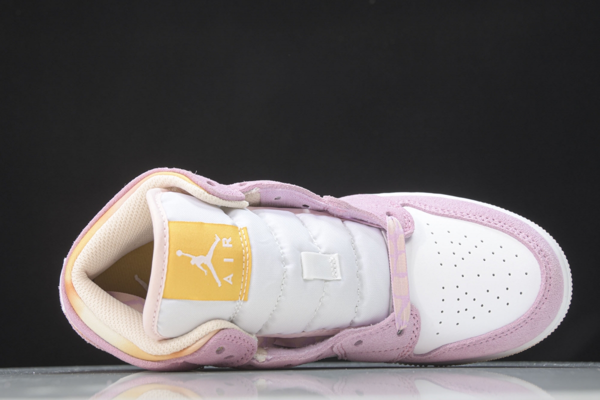 Jordan 1 Mid SE Arctic Pink