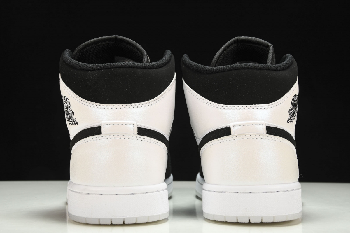 jordan 1 mid Di*m*nd shorts