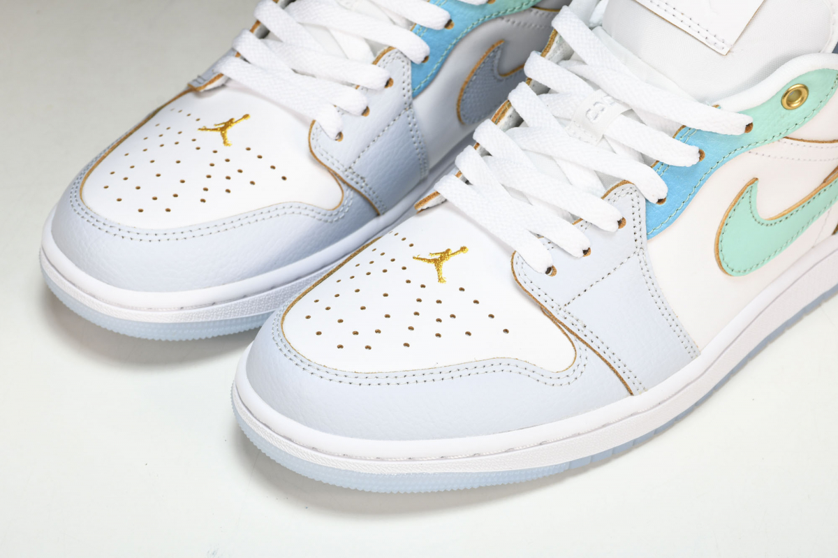 Jordan 1 Low SE Emerald Rise