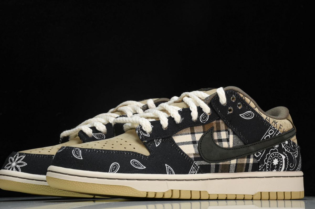 Nike SB Dunk Low Travis Scott
