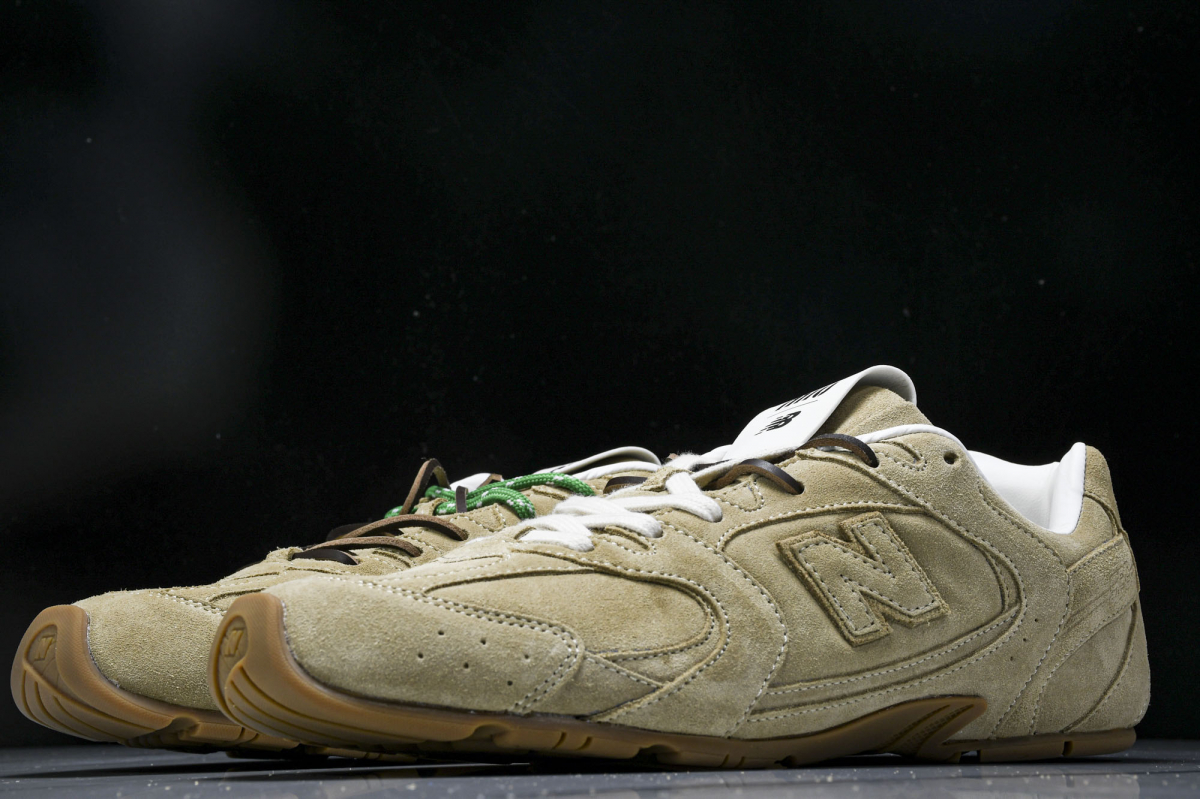 Miu Miu x New Balance 530 