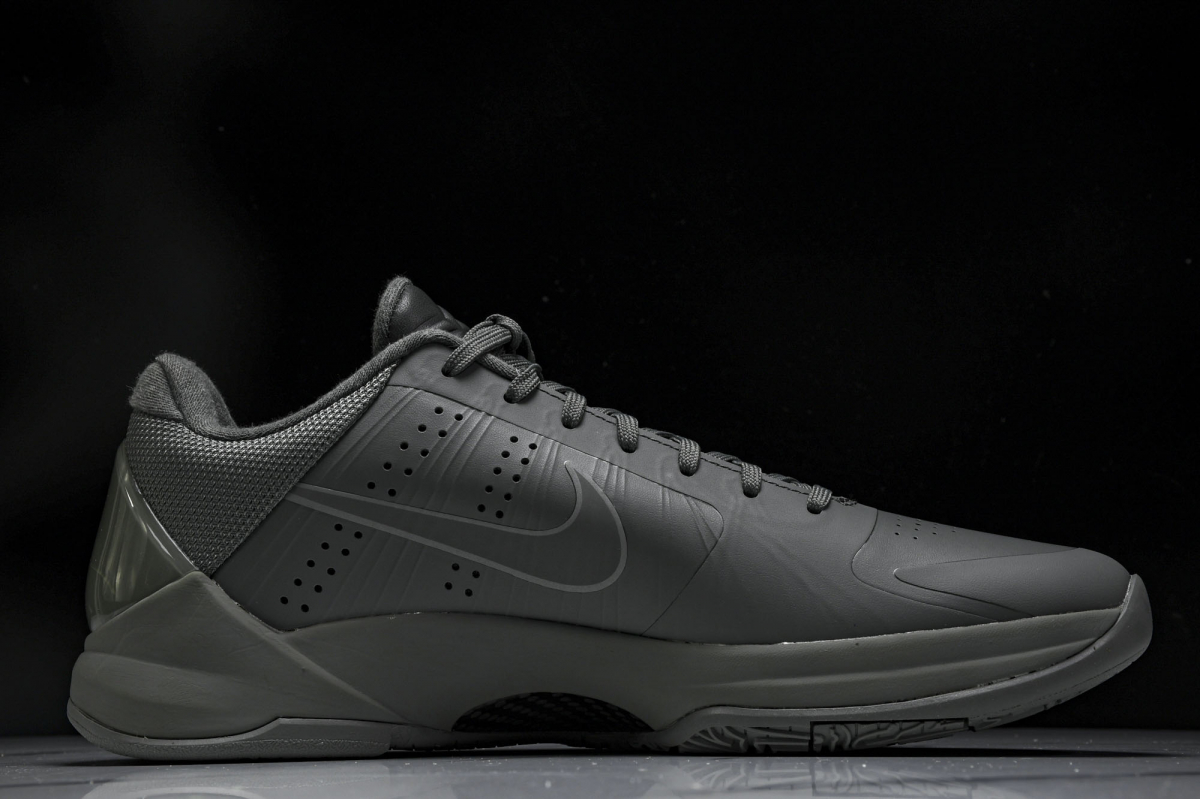 Nike Kobe 5 Black Mamba Collection Fade to Black